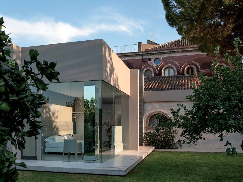 Mixing contemporary and traditional design