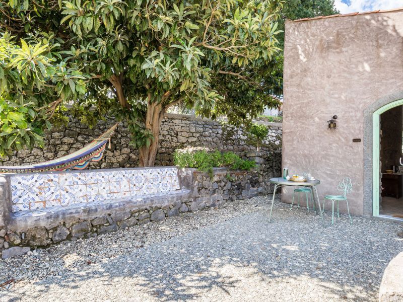 The entrance of an exterior double bedroom.